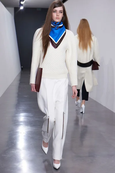Look 2
